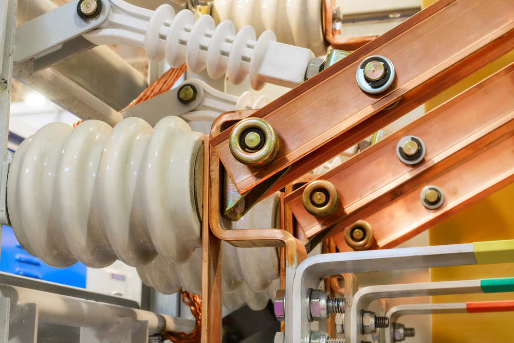 Keramische Isolatoren im elektrischen Hochspannungsbereich Keramische Isolatoren im elektrischen Hochspannungsbereich