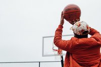 Wurf eines Basketballs
