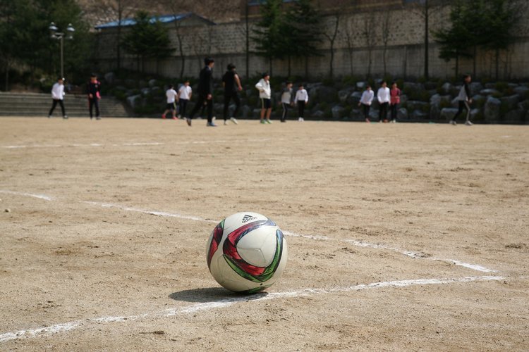 FuÃƒÂŸball mit ca. 450g Gewicht