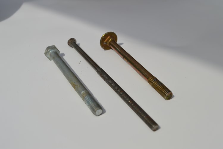Ausführungen von Schrauben Ausführungen von Schrauben