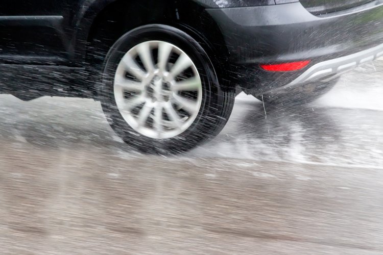 Aquaplaning