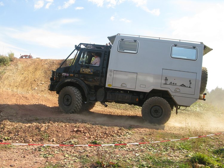 Unimog, Aufbau: Rahmenbauweise